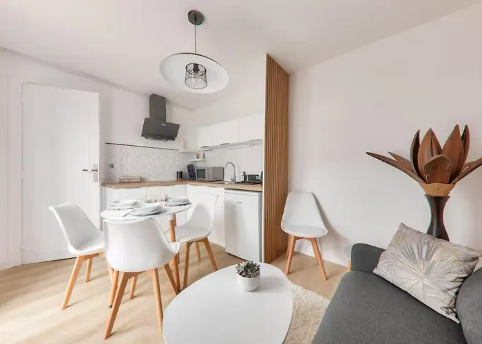 Jolie Maisonnette Avec Terrasse
