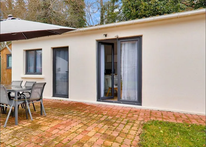 Jolie Maisonnette Avec Terrasse